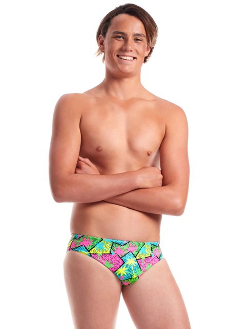 AMANZI Mens Jamaican Me Crazy Briefs