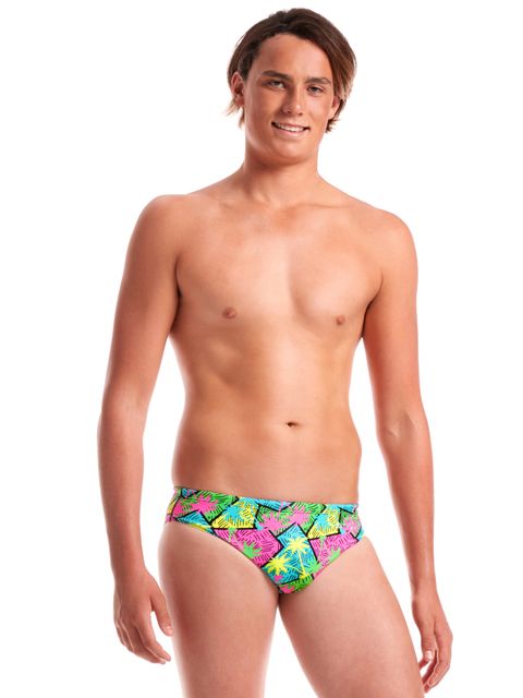 AMANZI Mens Jamaican Me Crazy Briefs