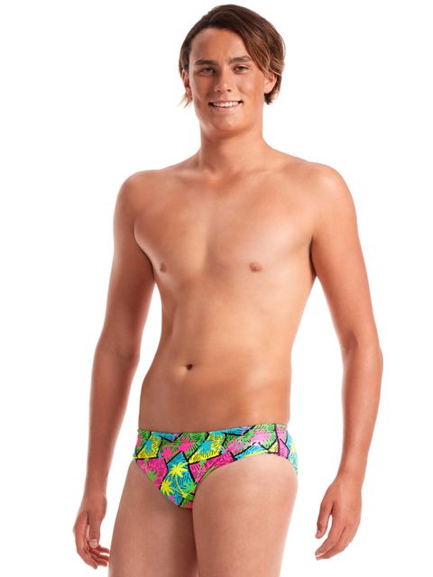 AMANZI Mens Jamaican Me Crazy Briefs