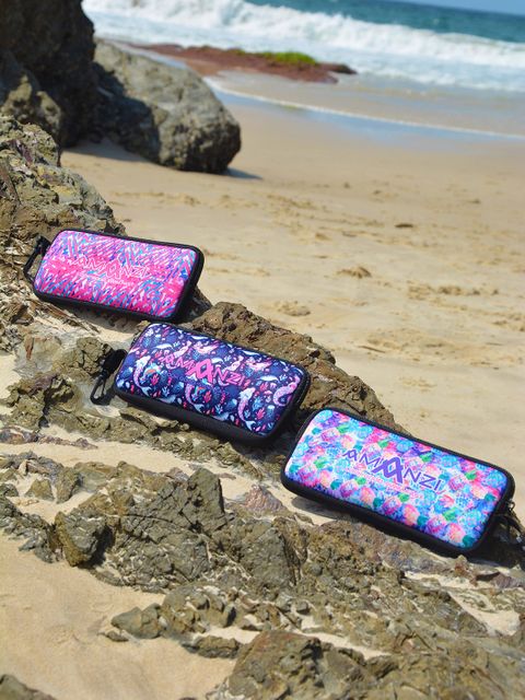 AMANZI Mermaids Tale Neoprene Case